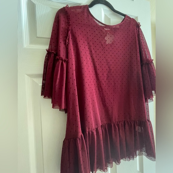 Pleione Burgundy Women's 3/4 Sleeve Top Swiss Dot Ruffle Blouse Tunic - Size L - Picture 3 of 4